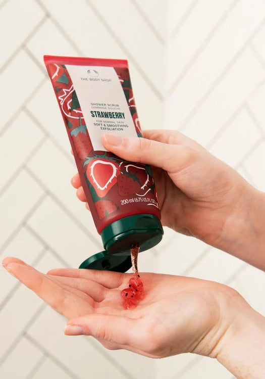 SHOWER SCRUB STRAWBERRY