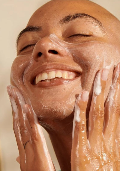 VITAMIN E GENTLE FACIAL WASH