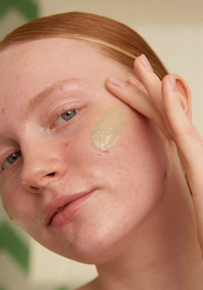 TEA TREE SKIN CLEARING DAILY SCRUB